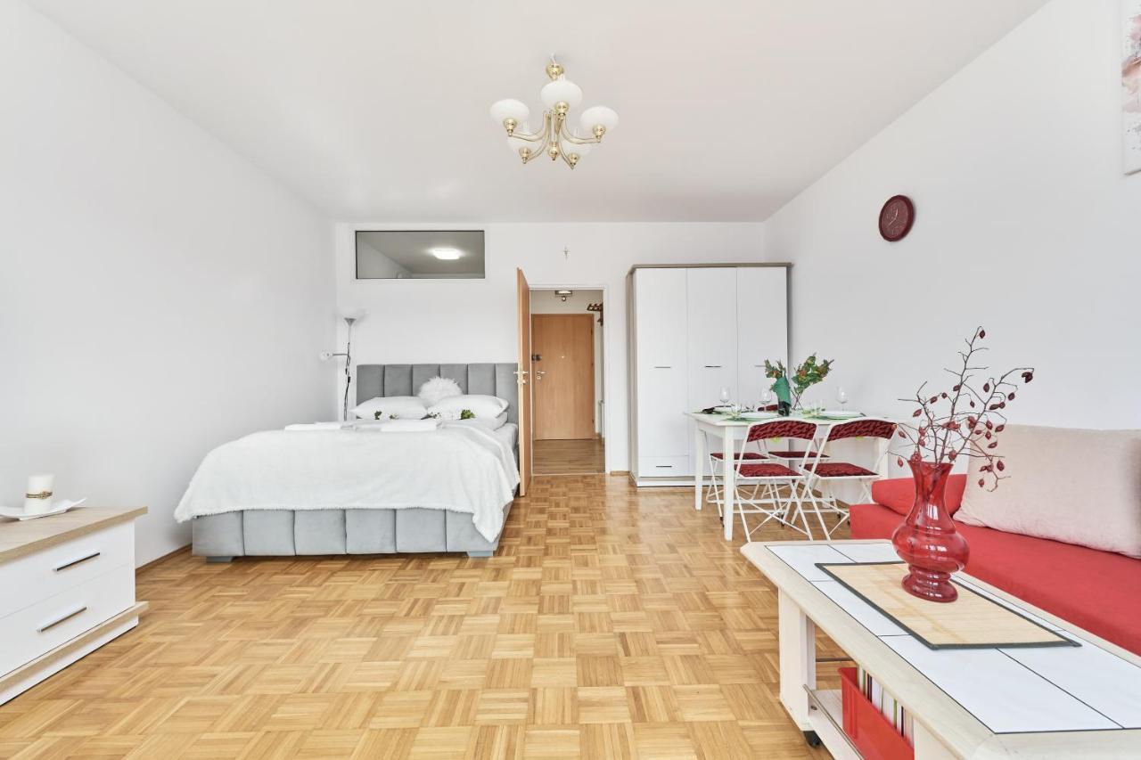 Apartments Wroclaw Legnicka By Noclegi Renters Ngoại thất bức ảnh